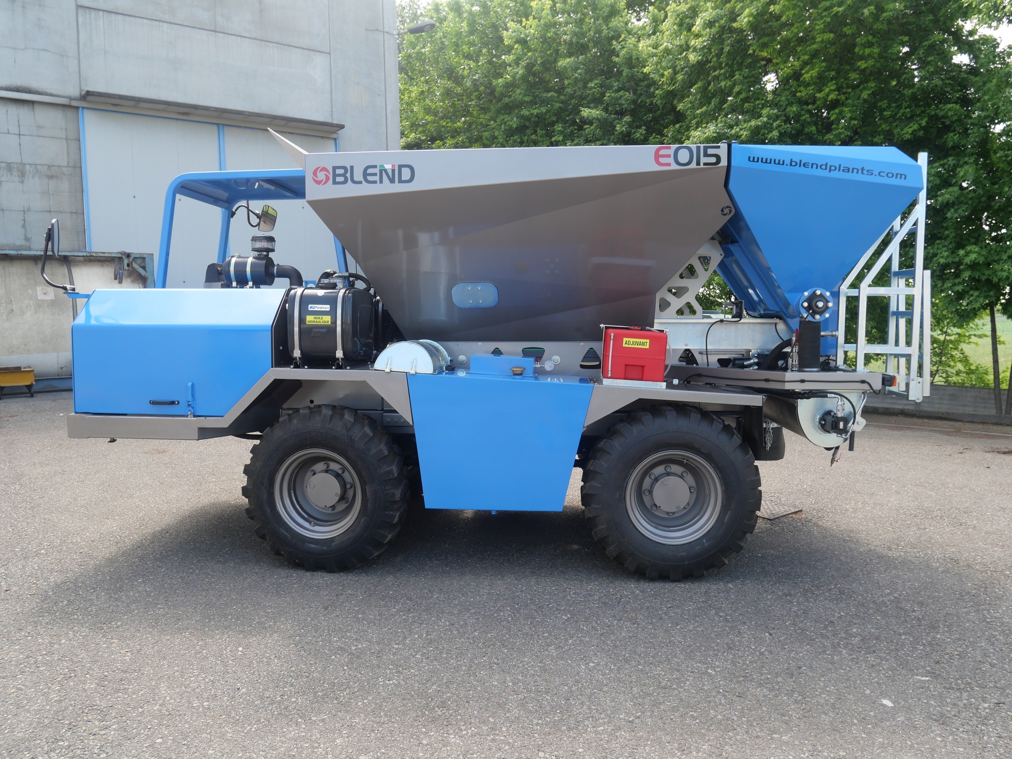 Blend Plants launches the new mobile plant E015 4x4